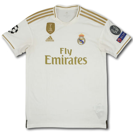Real Madrid heim M adidas