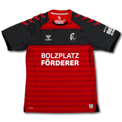 SC Freiburg 2020-21 Spezial Hummel L santamaria #8