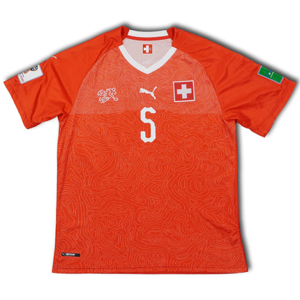 Schweiz 2018 heim XL akanji #5 Puma