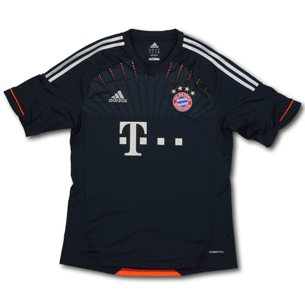 FC Bayern München 2012-13 drittes M adidas